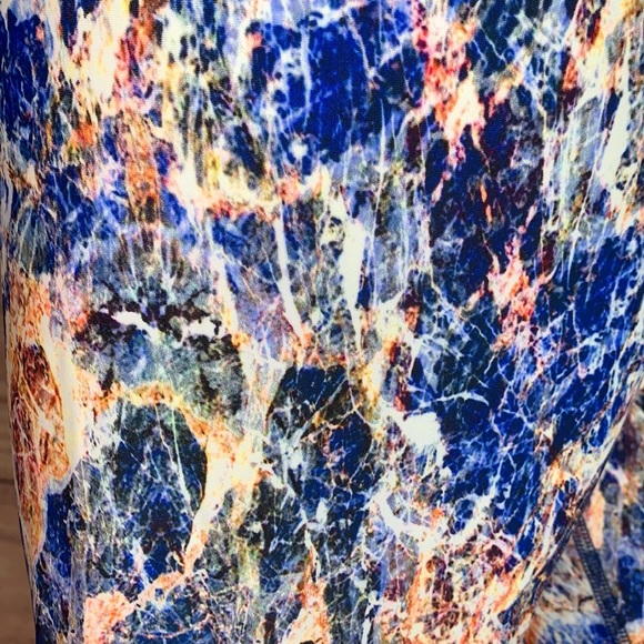 FUSED HAWAII HANDMADE LELE LEGGING WORKOUT BOTTOMS MIGHTY OCEAN WATER PANT SZ XL - Picture 7 of 13